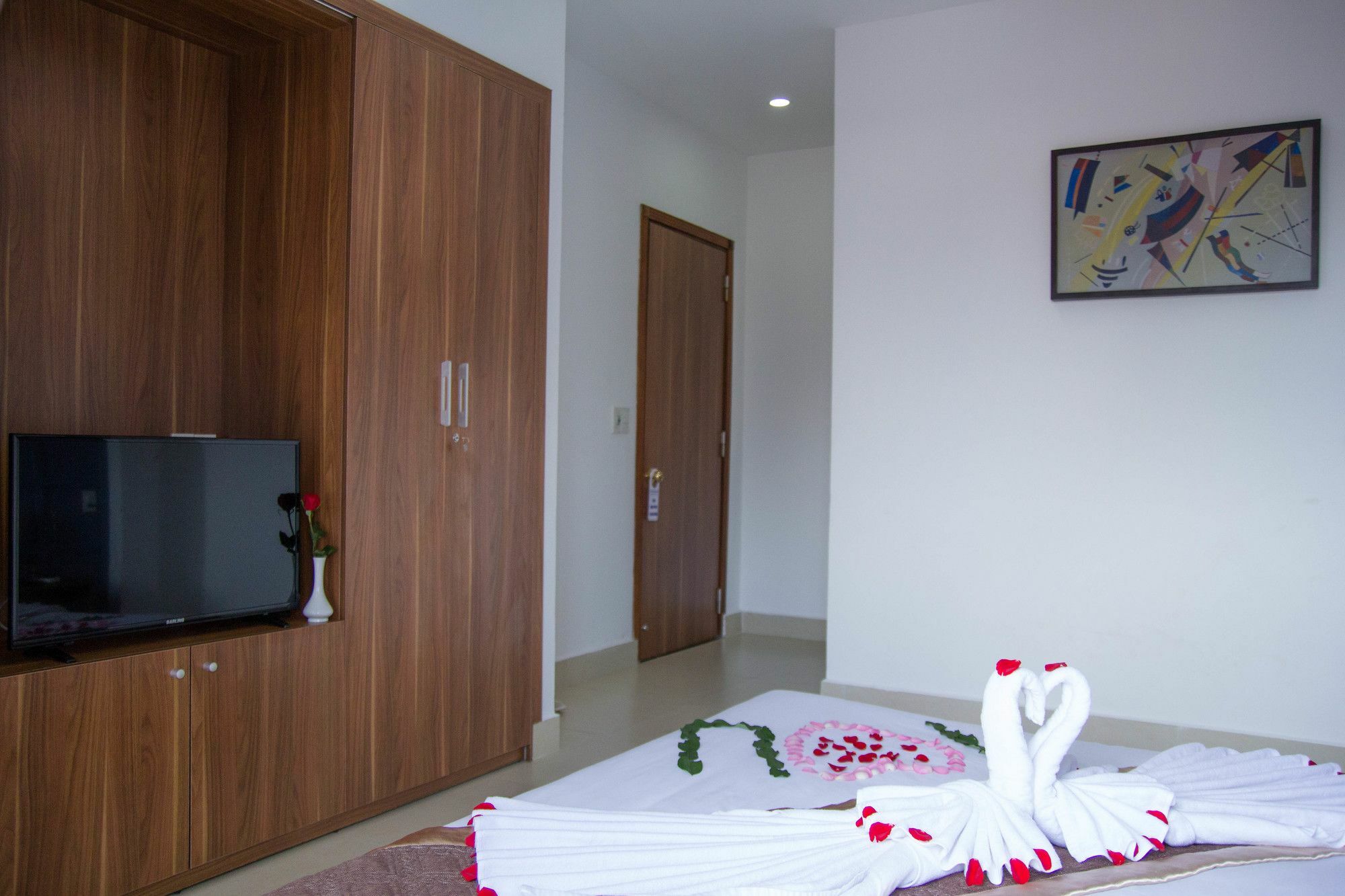 Poetic Hue Hotel & Spa Экстерьер фото